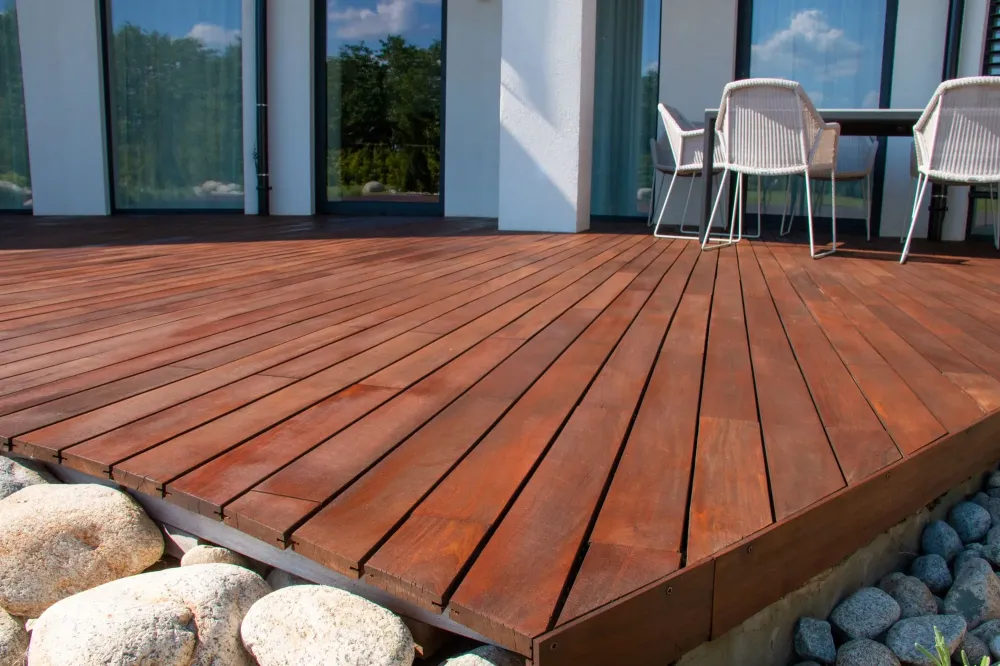 terrasse en bois à Saint-Evarzec